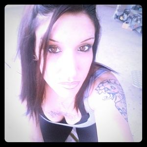 Meet your Posher, Ashley